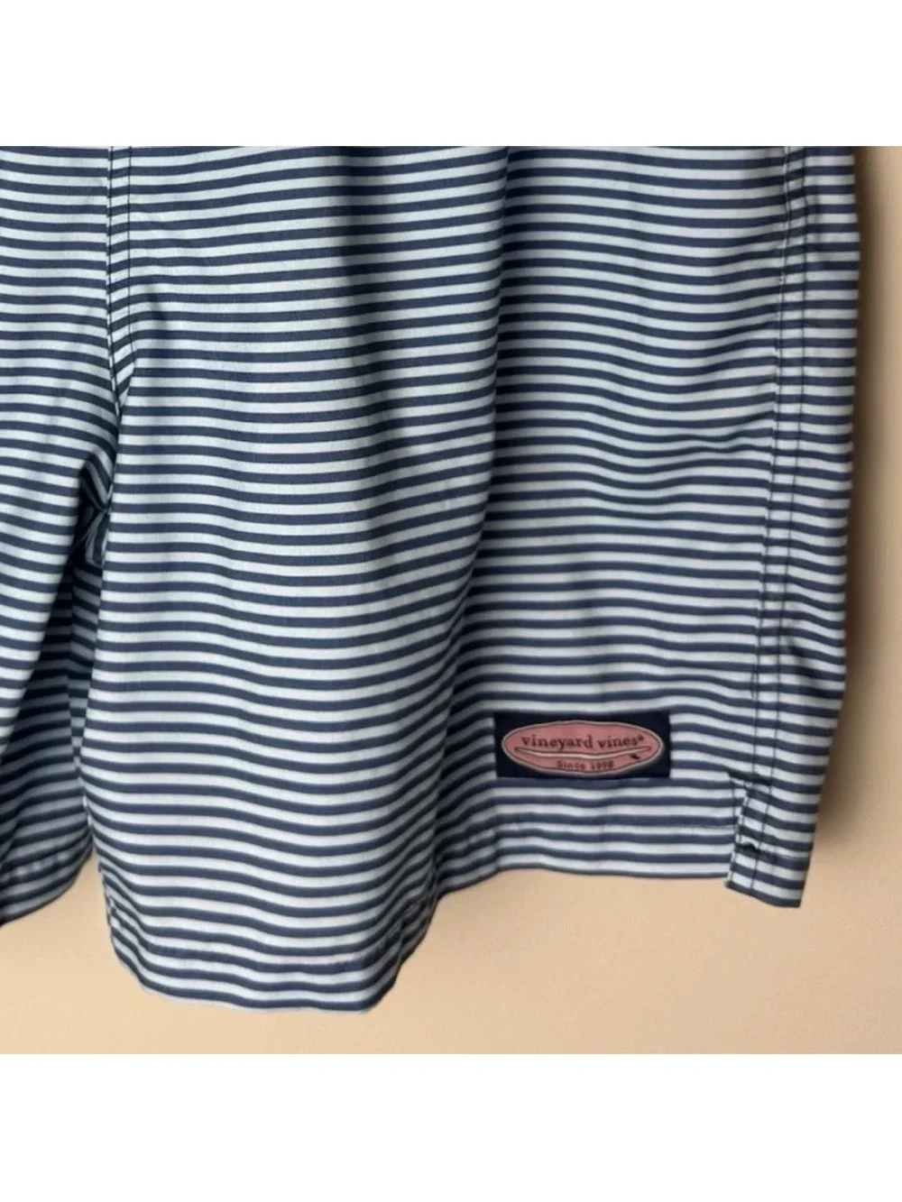 Vineyard Vines Swim Trunks Size Medium Blue Stripes Mesh Lined Pockets
